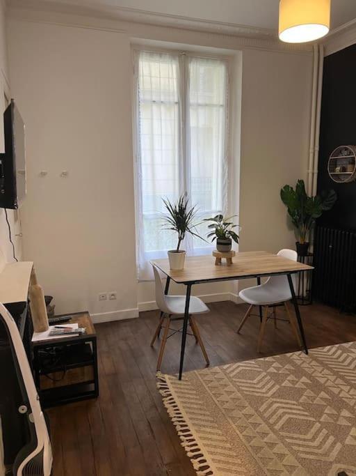 Appartement Magnifique Paris 18 Екстер'єр фото