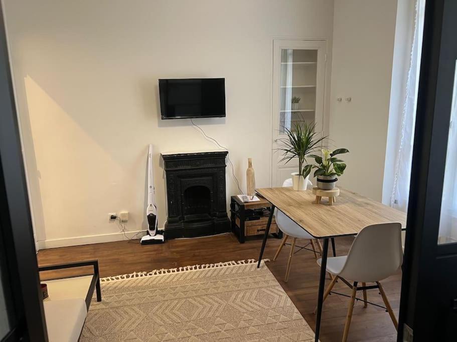 Appartement Magnifique Paris 18 Екстер'єр фото